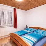 Holiday home Charmantes Peterdorf